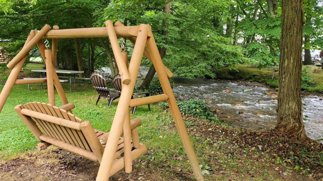 Cozy Creek Cottages Maggie Valley Exterior foto